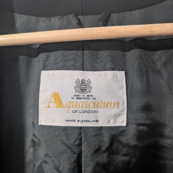 Aquascutum | Women's Single-Button Long Blazer In Black - Picture 4 of 12